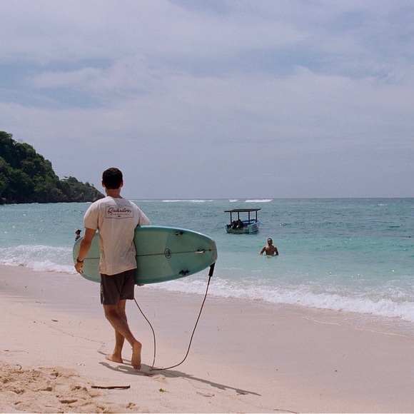 Meet your Posher, Tyler sehon - Picture 1 of 1